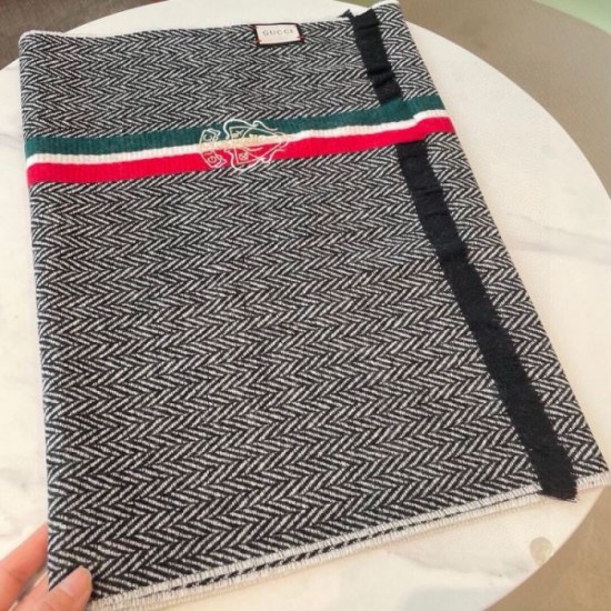 2024FW Scarf GUCCI Gucci is gaining popularity! Stylish new item 2024FW Scarf GUCCI Gucci is gaining popularity! Stylish new item