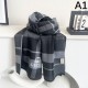 2024FW Scarf GUCCI Gucci Essential for fall/winter coordination 2024FW Scarf GUCCI Gucci Essential for fall/winter coordination