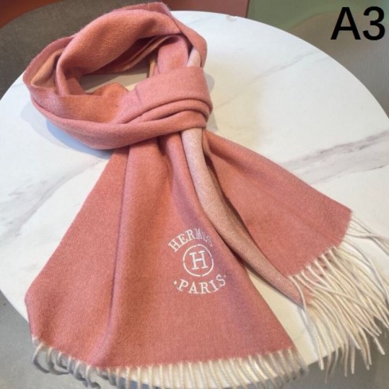 2024FW Scarf HERMES Wear overflowing on the street 2024FW Scarf HERMES Wear overflowing on the street