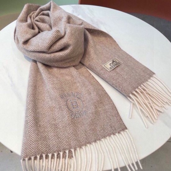 2024FW Scarf HERMES Items attracting attention from overseas celebrities 2024FW Scarf HERMES Items attracting attention from overseas celebrities