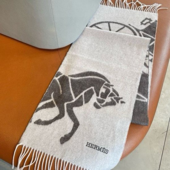 2024FW Scarf HERMES Autumn/Winter new item that captivates fashionable adults 2024FW Scarf HERMES Autumn/Winter new item that captivates fashionable adults