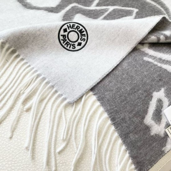 2024FW Scarf HERMES Stylish tips for any outfit 2024FW Scarf HERMES Stylish tips for any outfit