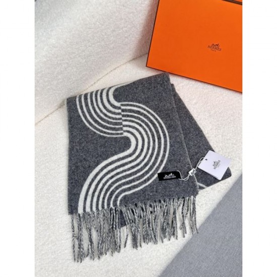 2024FW Scarf HERMES A cool piece that stands out from the crowd 2024FW Scarf HERMES A cool piece that stands out from the crowd
