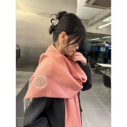 2024FW Scarf HERMES Recommended as a present or gift