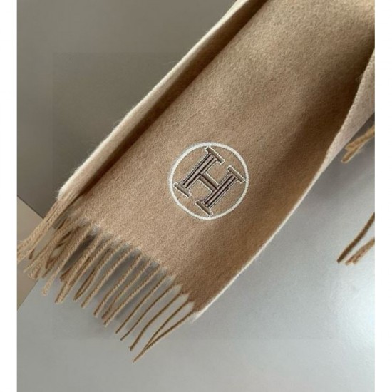 2024FW Scarf HERMES Recommended as a present or gift 2024FW Scarf HERMES Recommended as a present or gift