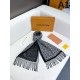 2024FW Scarf LOUIS VUITTON Louis Vuitton A very popular model in Japan 2024FW Scarf LOUIS VUITTON Louis Vuitton A very popular model in Japan