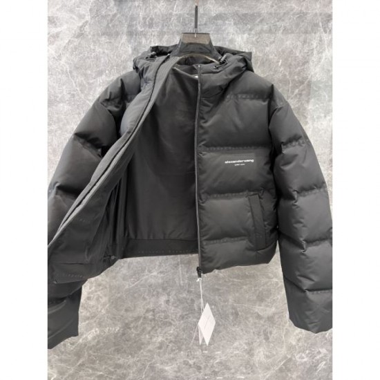 ALEXANDER WANG Alexander Wang Down Jacket 2024FW is gaining popularity ALEXANDER WANG Alexander Wang Down Jacket 2024FW is gaining popularity