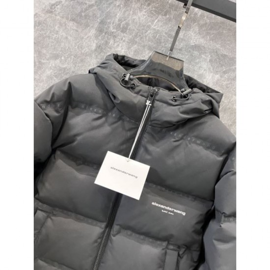 ALEXANDER WANG Alexander Wang Down Jacket 2024FW is gaining popularity ALEXANDER WANG Alexander Wang Down Jacket 2024FW is gaining popularity