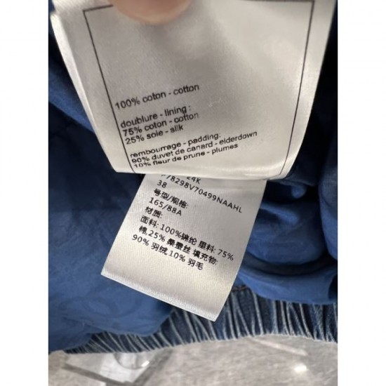 CHANEL Down Jacket 2024FW Perfect for winter outings CHANEL Down Jacket 2024FW Perfect for winter outings