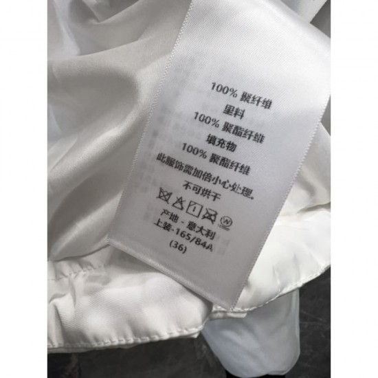 DIOR Cotton insert 2024FW A new winter item that is sure to be a hit this season DIOR Cotton insert 2024FW A new winter item that is sure to be a hit this season
