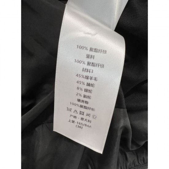 DIOR Cotton vest 2024FW Eye-catching style this winter DIOR Cotton vest 2024FW Eye-catching style this winter