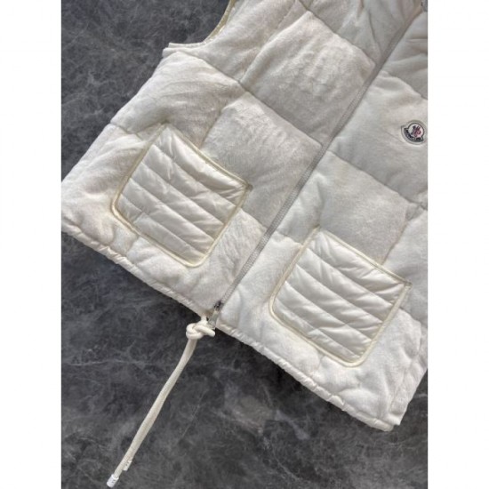 MONCLER Down jacket vest 2024FW released in extreme condition! MONCLER Down jacket vest 2024FW released in extreme condition!