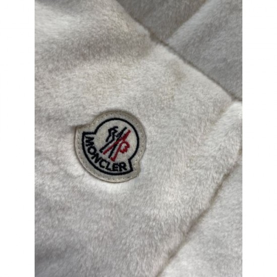 MONCLER Down jacket vest 2024FW released in extreme condition! MONCLER Down jacket vest 2024FW released in extreme condition!