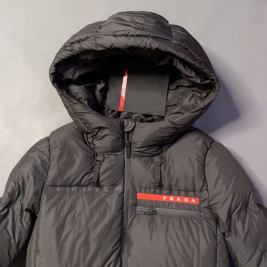 PRADA Women's down jacket 2024FW should be worn this summer PRADA Women's down jacket 2024FW should be worn this summer