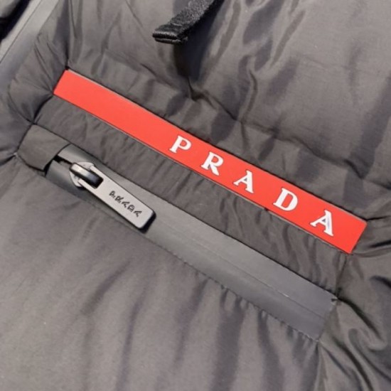 PRADA Women's down jacket 2024FW should be worn this summer PRADA Women's down jacket 2024FW should be worn this summer