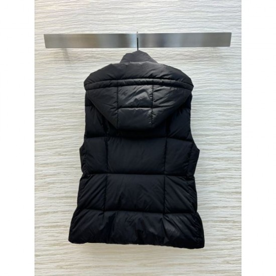 PRADA Women's Down Jacket 2024FW Bright Spring/Summer Look PRADA Women's Down Jacket 2024FW Bright Spring/Summer Look