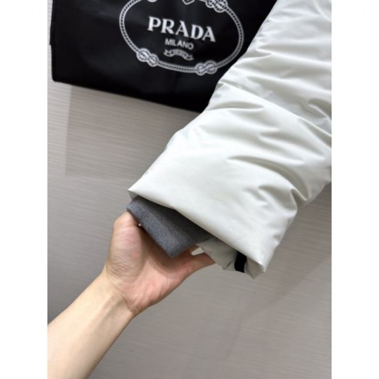 PRADA Women's Down Jacket 2024FW Creates a Casual Feel PRADA Women's Down Jacket 2024FW Creates a Casual Feel