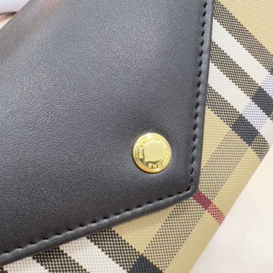 BURBERRY 2024SS Long wallet with a distinct loose feel BURBERRY 2024SS Long wallet with a distinct loose feel