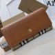 BURBERRY 2024SS Summer Good Item Long Wallet BURBERRY 2024SS Summer Good Item Long Wallet