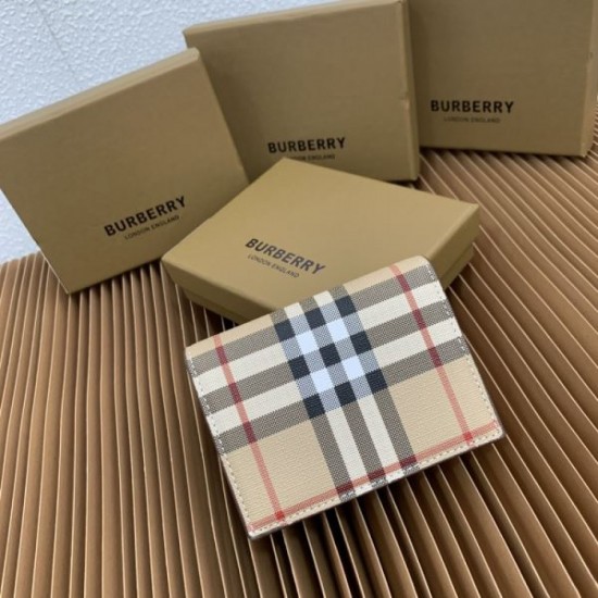 BURBERRY 2024SS Spring/Summer Essentials Bifold Wallet BURBERRY 2024SS Spring/Summer Essentials Bifold Wallet