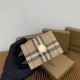 BURBERRY 2024SS Spring/Summer Essentials Bifold Wallet BURBERRY 2024SS Spring/Summer Essentials Bifold Wallet