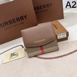 BURBERRY 2024SS Bi-fold wallet to watch this spring/summer