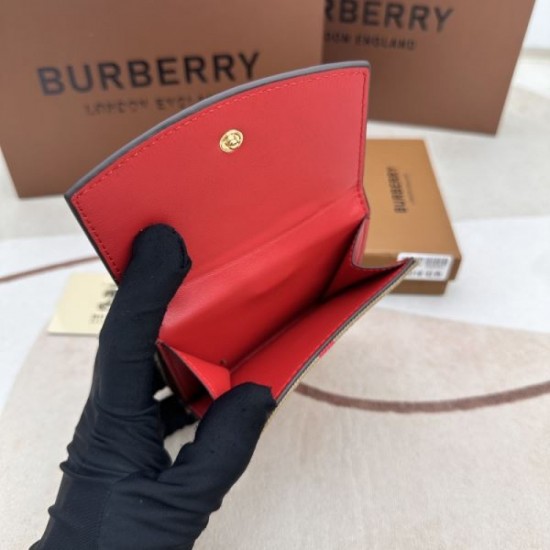 BURBERRY 2024SS Bi-fold wallet to watch this spring/summer BURBERRY 2024SS Bi-fold wallet to watch this spring/summer