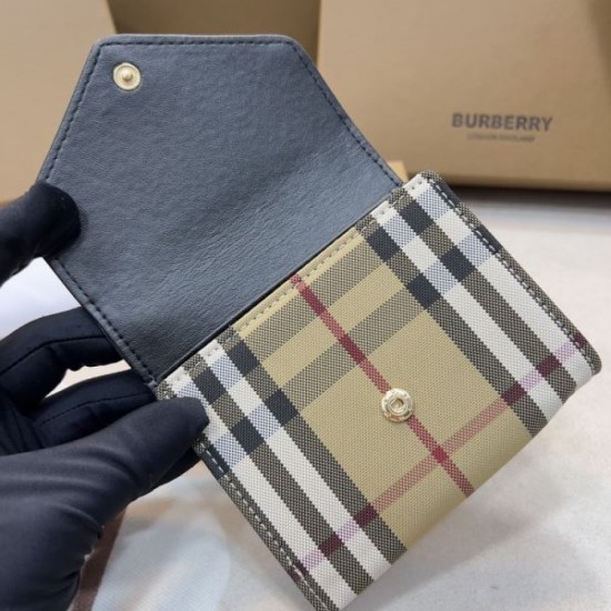 BURBERRY 2024SS Limited Edition Popular No.1 Trifold Wallet BURBERRY 2024SS Limited Edition Popular No.1 Trifold Wallet