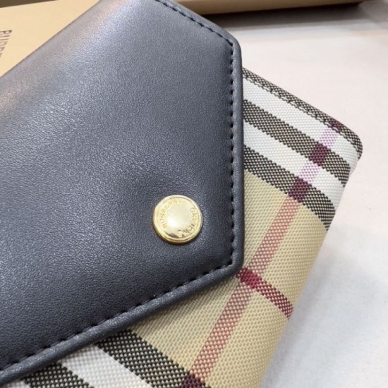 BURBERRY 2024SS Limited Edition Popular No.1 Trifold Wallet BURBERRY 2024SS Limited Edition Popular No.1 Trifold Wallet