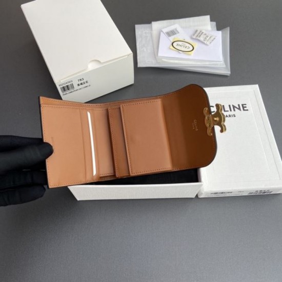 CELINE Celine 2024FW Tri-fold wallet that lets you feel the latest trends CELINE Celine 2024FW Tri-fold wallet that lets you feel the latest trends