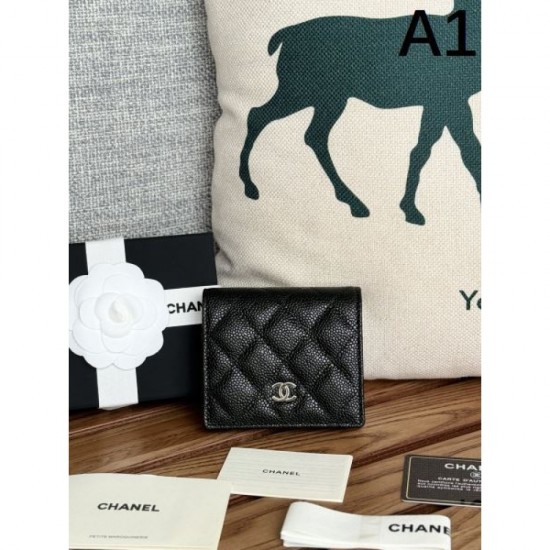 CHANEL 2024SS Bi-fold wallet, popular item in both magazines and the city CHANEL 2024SS Bi-fold wallet, popular item in both magazines and the city