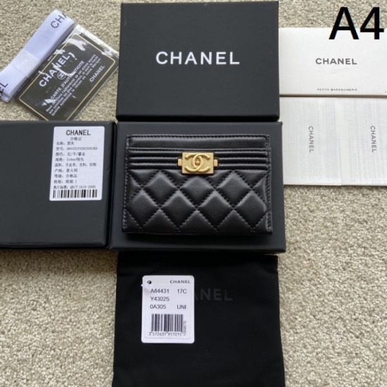 CHANEL 2024FW Eye-catching card case with distinctive design CHANEL 2024FW Eye-catching card case with distinctive design