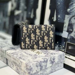 DIOR 2024SS This year's excellent item bifold wallet