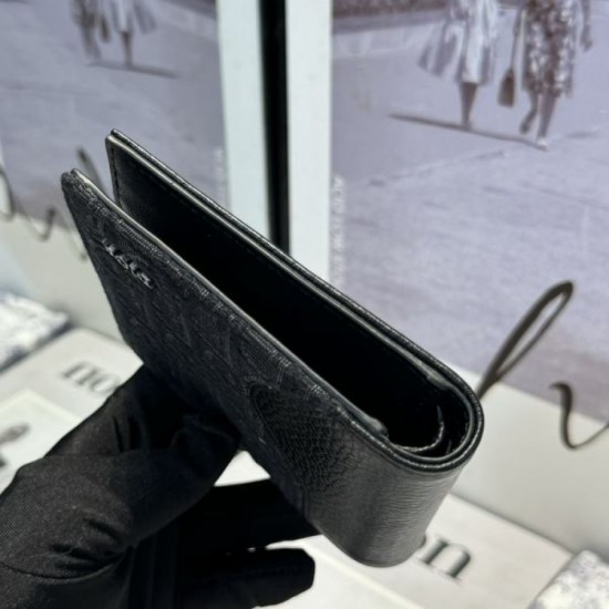 DIOR 2024SS Bi-fold wallet that looks more attractive this year DIOR 2024SS Bi-fold wallet that looks more attractive this year