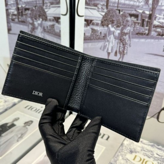 DIOR 2024SS Bi-fold wallet that looks more attractive this year DIOR 2024SS Bi-fold wallet that looks more attractive this year