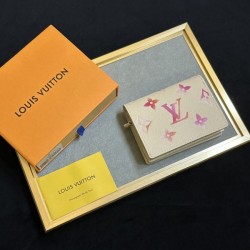 LOUIS VUITTON 2024SS Popular Item Bifold Wallet
