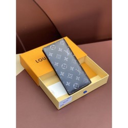 LOUIS VUITTON Louis Vuitton 2024FW Surprisingly compatible long wallet