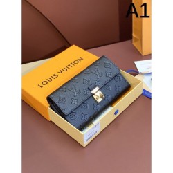 LOUIS VUITTON 2024FW Long wallet with a strong sense of neatness