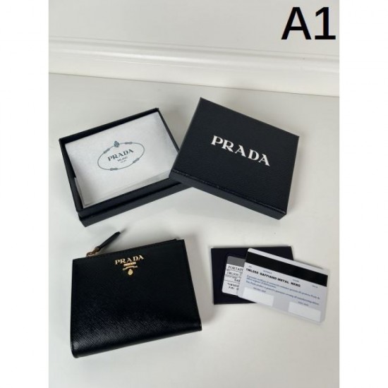 PRADA Prada 2024SS summer non-arrival color bifold wallet in Japan PRADA Prada 2024SS summer non-arrival color bifold wallet in Japan