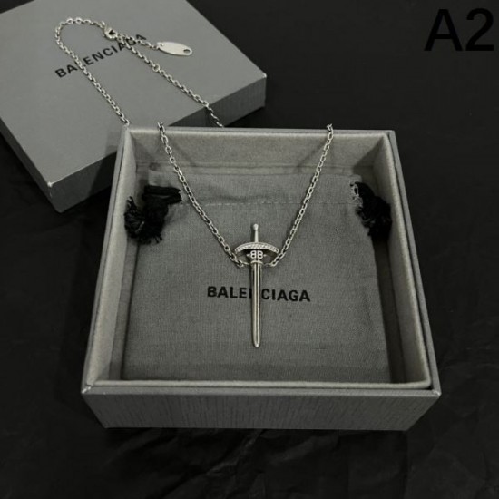2024SS necklace BALENCIAGA continues to attract attention in spring and summer 2024SS necklace BALENCIAGA continues to attract attention in spring and summer