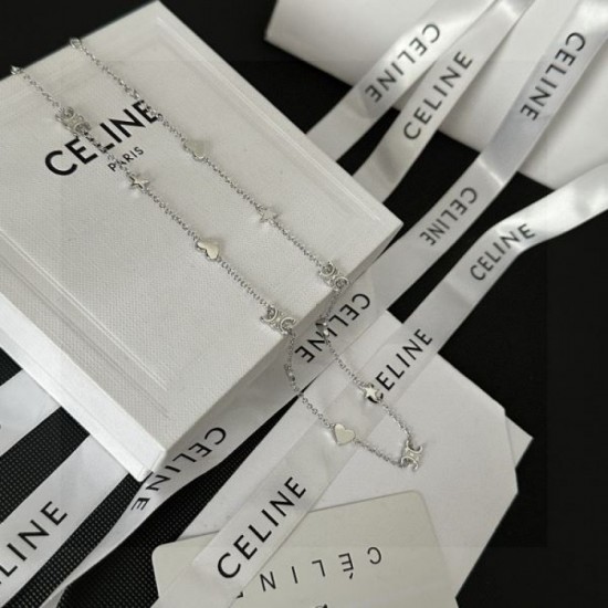 Popular item in magazines and on the streets 2024SS Necklace CELINE Popular item in magazines and on the streets 2024SS Necklace CELINE
