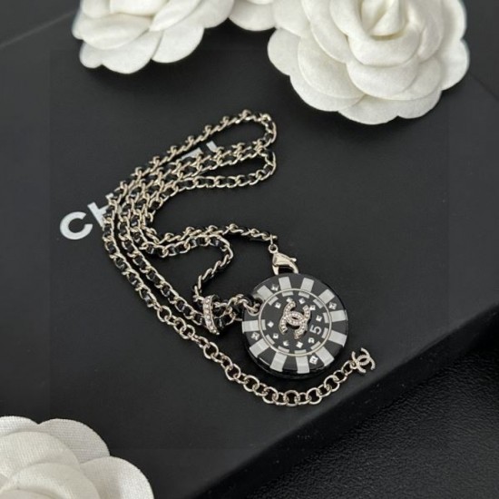 Classic Street Style 2024SS Necklace CHANEL Classic Street Style 2024SS Necklace CHANEL