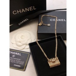 2024SS Necklace CHANEL that is useful during the change of seasons