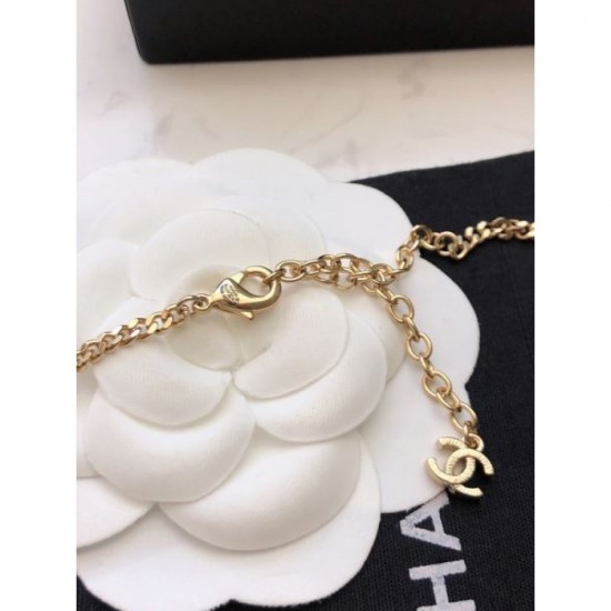 2024SS Necklace CHANEL that is useful during the change of seasons 2024SS Necklace CHANEL that is useful during the change of seasons