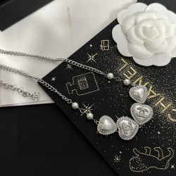 2024SS CHANEL Chanel necklace is becoming popular! Stylish new item
