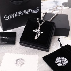 At the forefront of trends 2024SS Necklace CHROME HEARTS