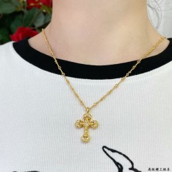 Recommended coordination 2024SS necklace CHROME HEARTS