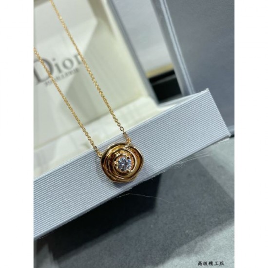 2024SS Necklace DIOR for an elegant casual outfit 2024SS Necklace DIOR for an elegant casual outfit