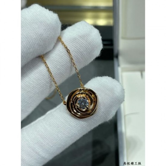 2024SS Necklace DIOR for an elegant casual outfit 2024SS Necklace DIOR for an elegant casual outfit