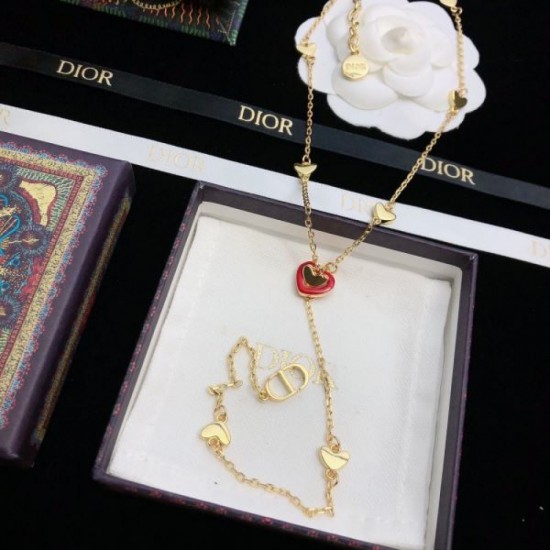 2024SS Necklace DIOR for an elegant and casual atmosphere 2024SS Necklace DIOR for an elegant and casual atmosphere